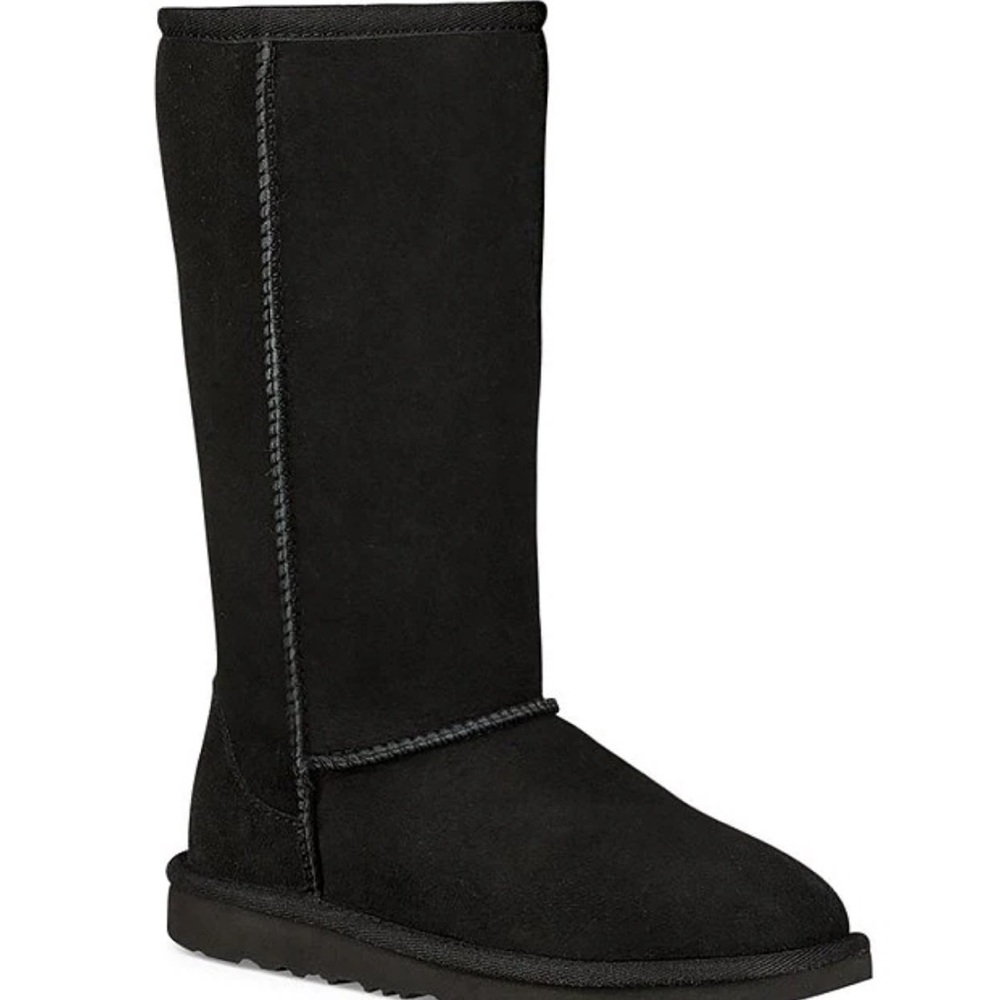 Ugg Kids Classic Tall Water resistant boots size 2